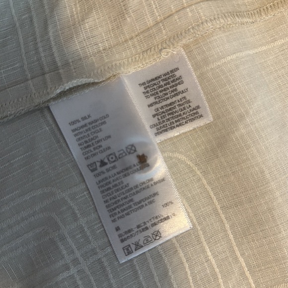 Tommy Bahama short sleeve button down - Picture 3 of 4